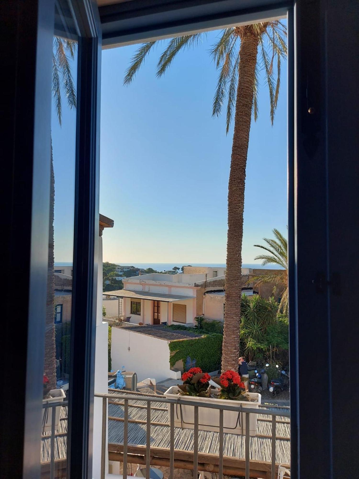 Le Sette Perle Hotel Malfa  Bagian luar foto